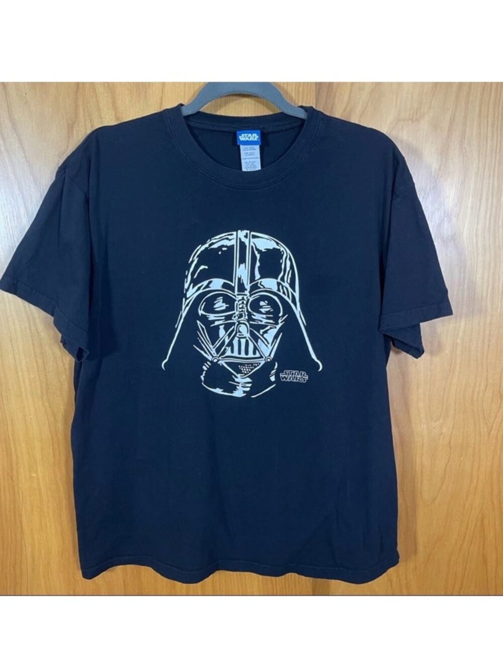 Star Wars, Graphic T-Shirt, Size Large. Excellent condition!